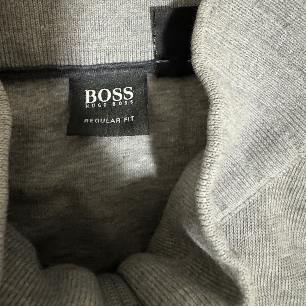 Hugo Boss Zip - Picture 3 of 3